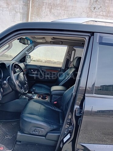 Mitsubishi Pajero 2007, 215,000 km - 3.0 l - Bakı