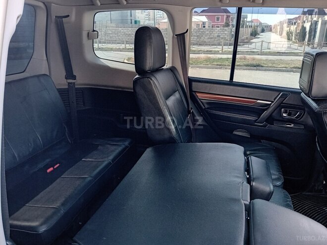 Mitsubishi Pajero 2007, 215,000 km - 3.0 l - Bakı