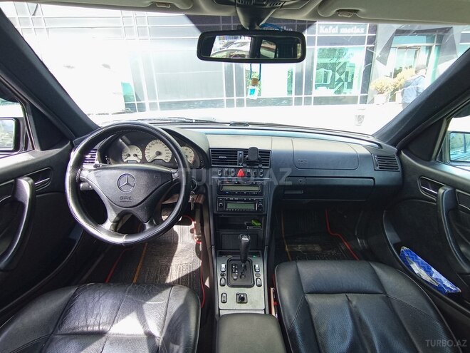 Mercedes C 240 2000, 440,000 km - 2.4 l - Bakı