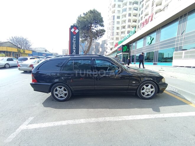 Mercedes C 240 2000, 440,000 km - 2.4 l - Bakı
