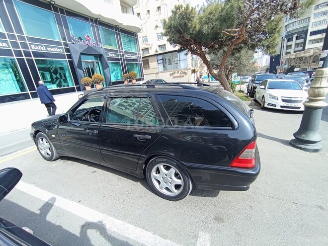 Mercedes C 240 2000, 440,000 km - 2.4 l - Bakı