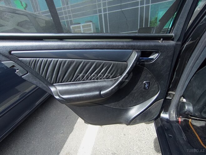 Mercedes C 240 2000, 440,000 km - 2.4 l - Bakı