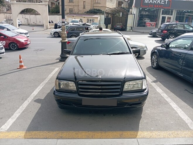 Mercedes C 240 2000, 440,000 km - 2.4 l - Bakı