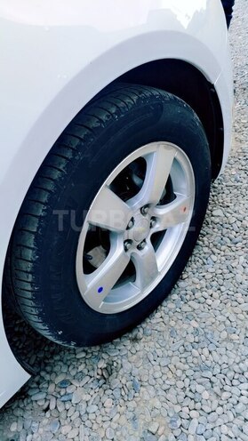 Chevrolet Cruze 2013, 155,683 km - 1.4 l - Salyan