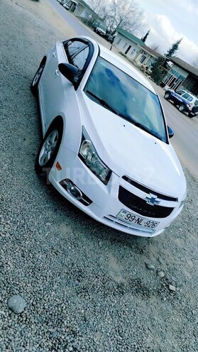 Chevrolet Cruze 2013, 155,683 km - 1.4 l - Salyan
