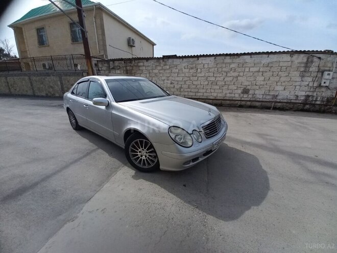 Mercedes E 220 2002, 524,560 km - 2.2 л - Bakı