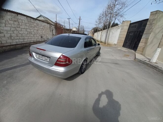 Mercedes E 220 2002, 524,560 km - 2.2 л - Bakı