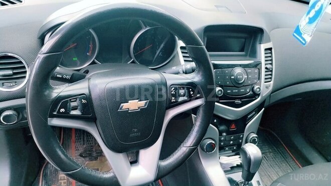 Chevrolet Cruze 2013, 155,683 km - 1.4 l - Salyan