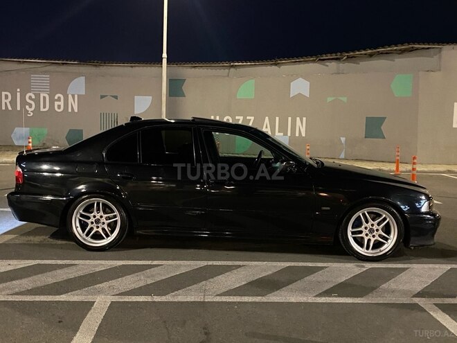 BMW 530 2001, 389,000 km - 3.0 л - Bakı
