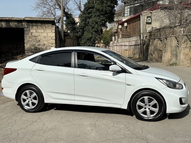 Hyundai Accent 2012, 220,000 km - 1.4 l - Bakı