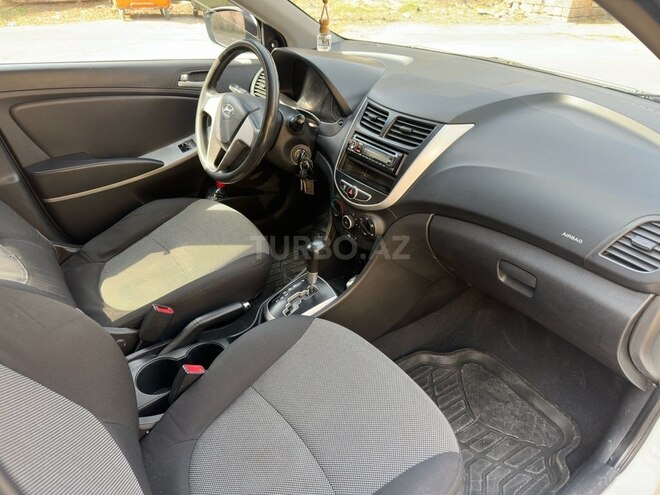 Hyundai Accent 2012, 220,000 km - 1.4 l - Bakı