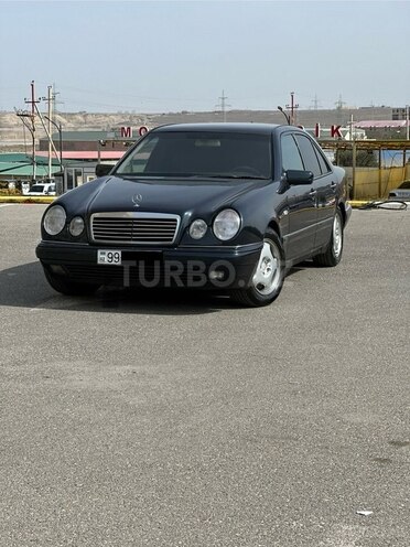Mercedes E 220 1999, 616,560 km - 2.2 l - Bakı