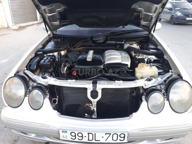 Mercedes E 220 2000, 410,000 km - 2.2 l - Bakı