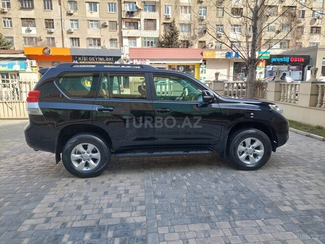 Toyota Prado 2012, 60,900 km - 2.7 l - Bakı