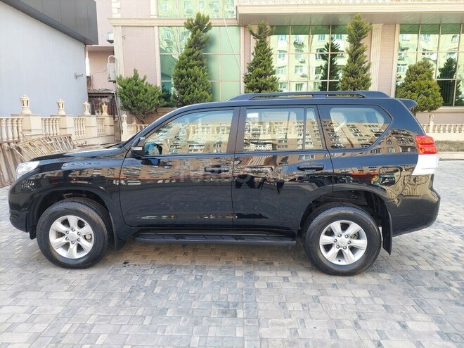 Toyota Prado 2012, 60,900 km - 2.7 l - Bakı