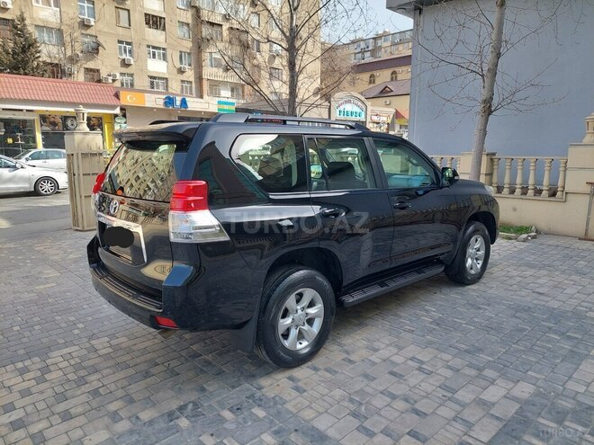 Toyota Prado 2012, 60,900 km - 2.7 l - Bakı