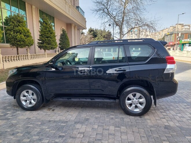 Toyota Prado 2012, 60,900 km - 2.7 l - Bakı