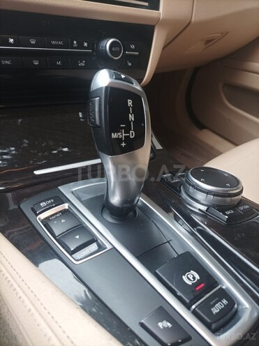BMW 528 2014, 249,448 km - 2.0 l - Qax