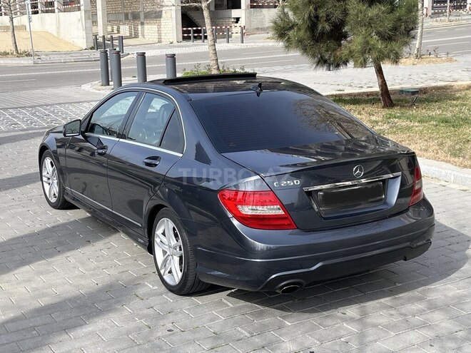 Mercedes C 250 2013, 200,000 km - 1.8 l - Bakı