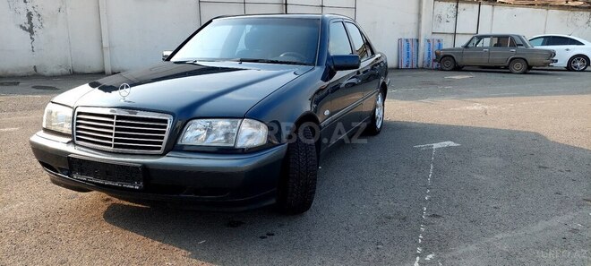 Mercedes C 180 2000, 280,300 km - 1.8 л - Gəncə
