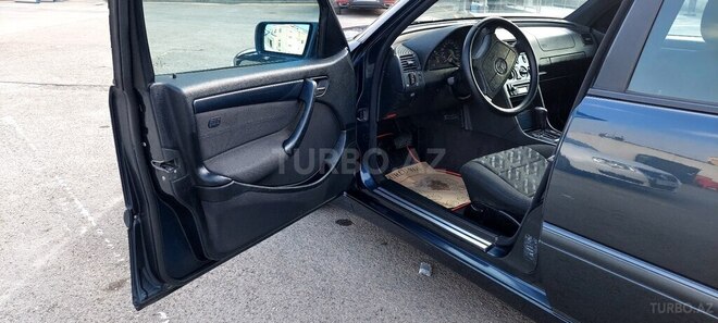 Mercedes C 180 2000, 280,300 km - 1.8 л - Gəncə