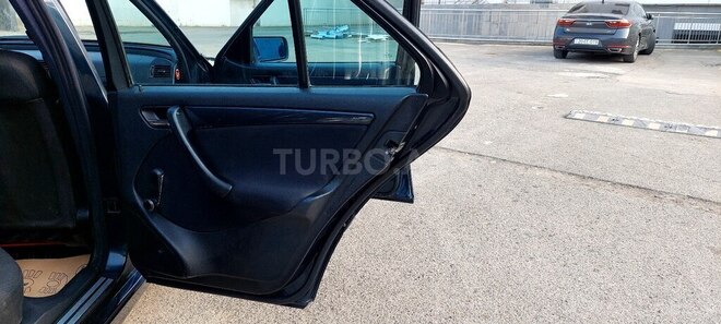 Mercedes C 180 2000, 280,300 km - 1.8 л - Gəncə
