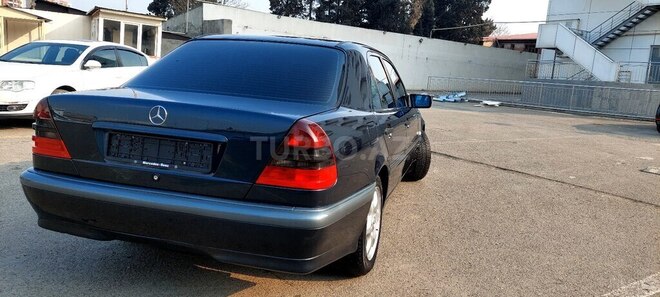 Mercedes C 180 2000, 280,300 km - 1.8 л - Gəncə