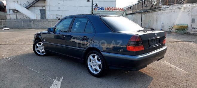 Mercedes C 180 2000, 280,300 km - 1.8 л - Gəncə