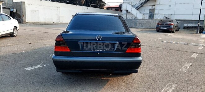 Mercedes C 180 2000, 280,300 km - 1.8 л - Gəncə