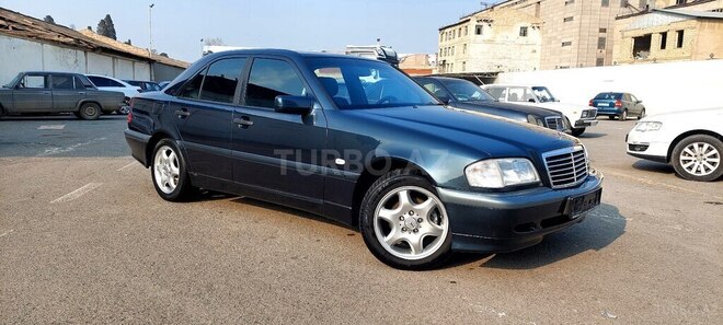 Mercedes C 180 2000, 280,300 km - 1.8 л - Gəncə