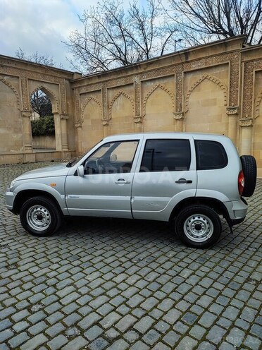Chevrolet Niva 2010, 71,150 km - 1.7 l - Şamaxı