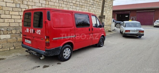Ford Transit 1998, 213,000 km - 2.5 l - Quba