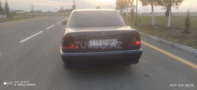 Mercedes C 220 1994, 752,849 km - 2.2 l - Neftçala