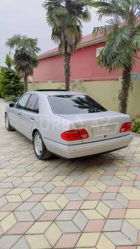 Mercedes E 240 1998, 325,678 km - 2.4 l - Masallı