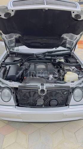 Mercedes E 240 1998, 325,678 km - 2.4 l - Masallı