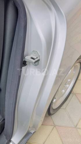 Mercedes E 240 1998, 325,678 km - 2.4 l - Masallı