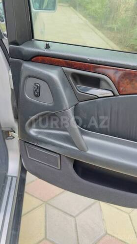 Mercedes E 240 1998, 325,678 km - 2.4 l - Masallı