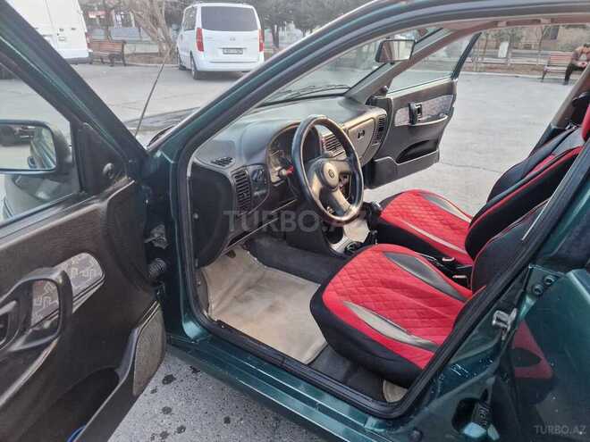 Volkswagen Polo 1996, 345,861 km - 1.6 l - Sumqayıt