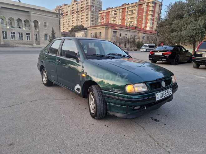 Volkswagen Polo 1996, 345,861 km - 1.6 l - Sumqayıt