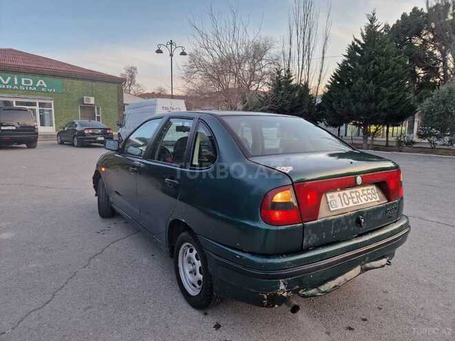 Volkswagen Polo 1996, 345,861 km - 1.6 l - Sumqayıt