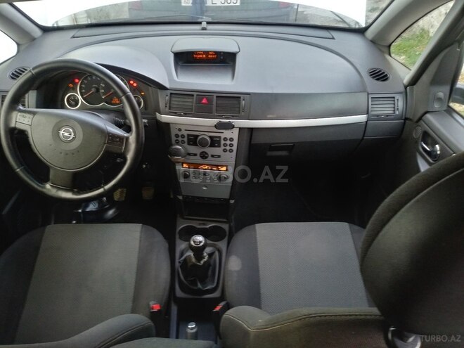 Opel Meriva 2010, 335,000 km - 1.3 l - Ucar