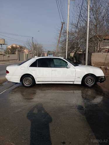 Mercedes E 220 1998, 250,000 km - 2.2 l - Bakı