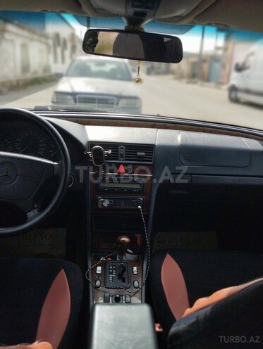 Mercedes C 200 1997, 325,000 km - 2.0 l - Bakı