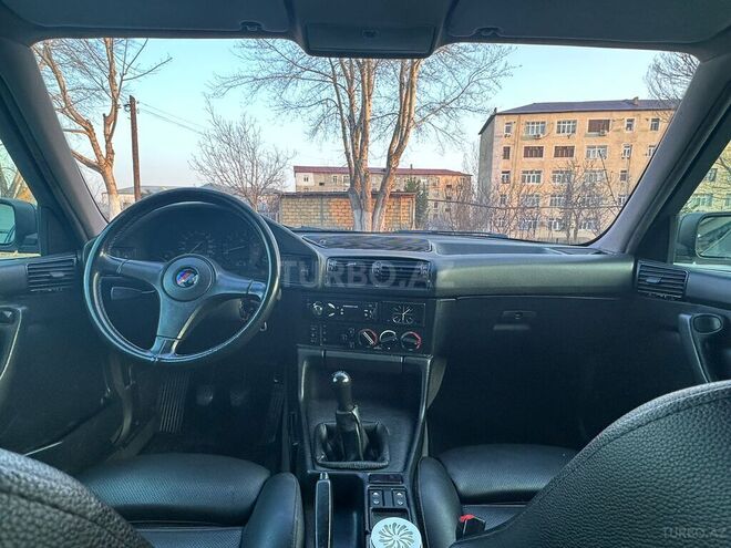 BMW 518 1995, 200,000 km - 1.8 l - Göyçay