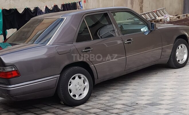 Mercedes E 280 1994, 400,000 km - 2.8 l - Bakı