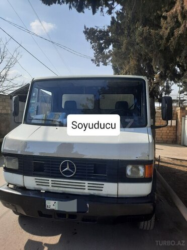 Mercedes 814 D 1993, 555,555 km - 4.0 l - Beyləqan