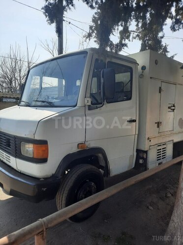 Mercedes 814 D 1993, 555,555 km - 4.0 l - Beyləqan