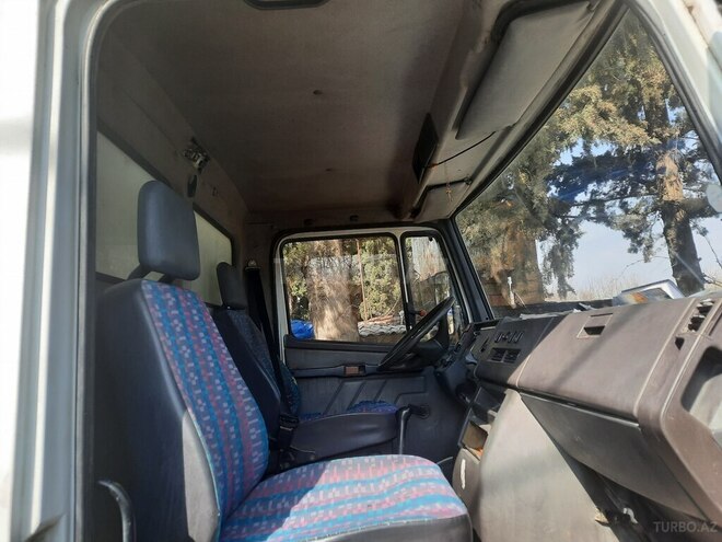 Mercedes 814 D 1993, 555,555 km - 4.0 l - Beyləqan