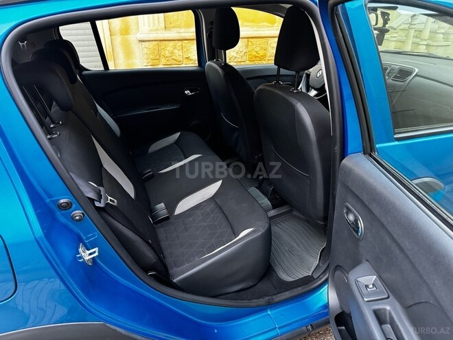 Renault Sandero 2013, 115,500 km - 1.6 l - Bakı