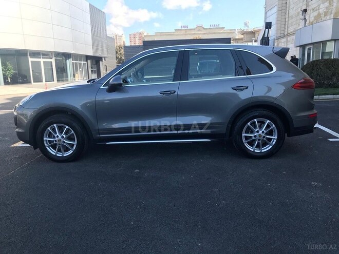 Porsche Cayenne 2015, 92,600 km - 3.6 l - Bakı